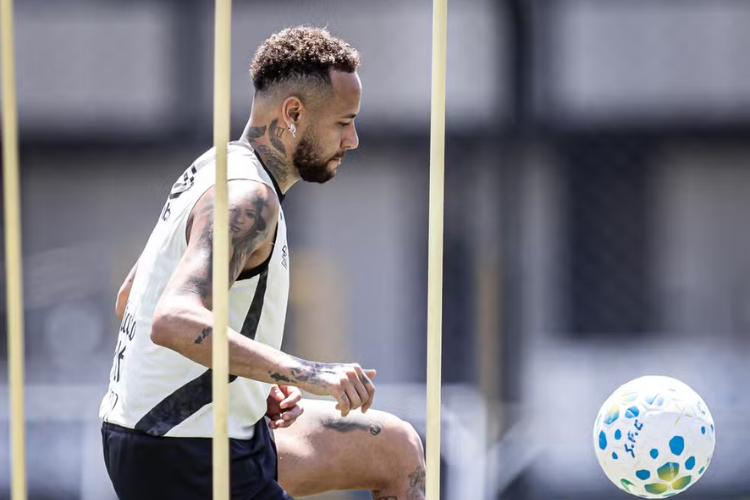 jornalista-diz-que-neymar-foi-convocado-machucado-para-a-copa-do-mundo